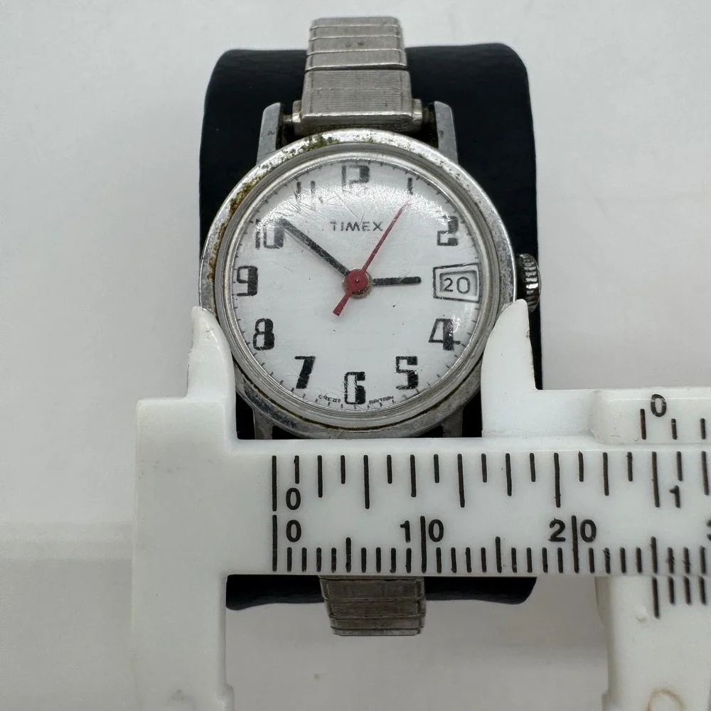 Timex expansion date crystal